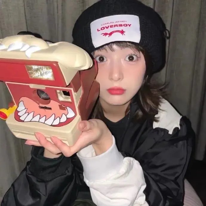 未解决的案件：绯色的信号